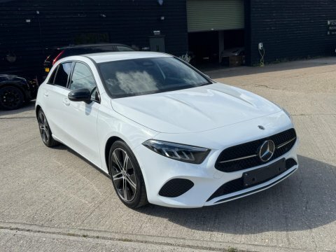 Mercedes-Benz A Class 1.3 A180h Mhev White