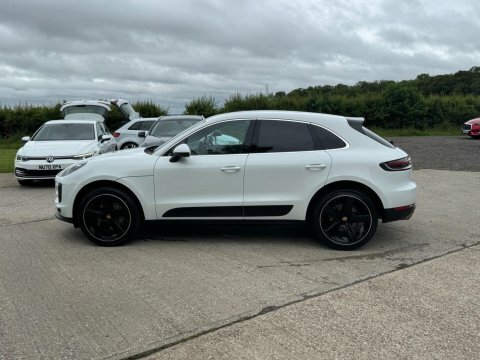 Porsche Macan 5dr Pdk Black #63