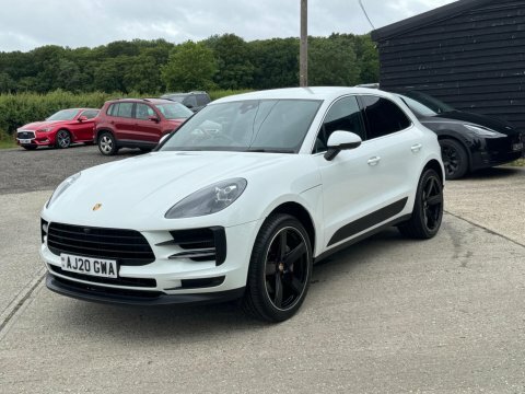 Porsche Macan 5dr Pdk Black #18
