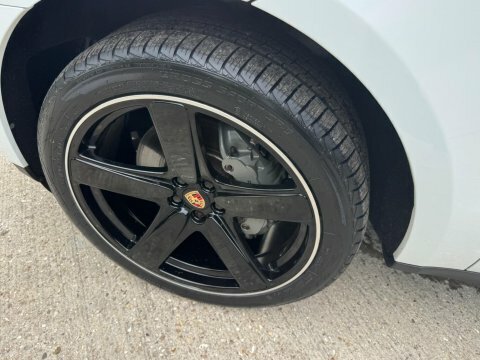 Porsche Macan 5dr Pdk Black #68