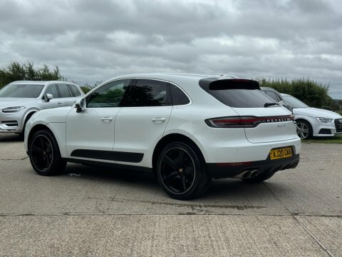 Porsche Macan 5dr Pdk Black #54