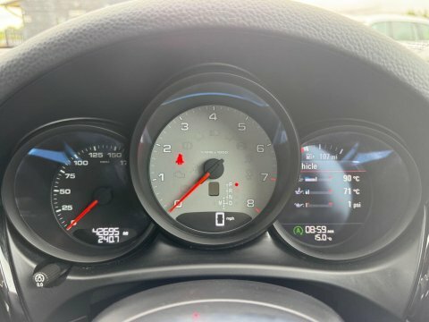 Porsche Macan 5dr Pdk Black #73