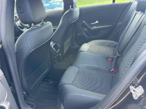 Mercedes-Benz CLA Class 1.3 Cla180h Mhev Black #4