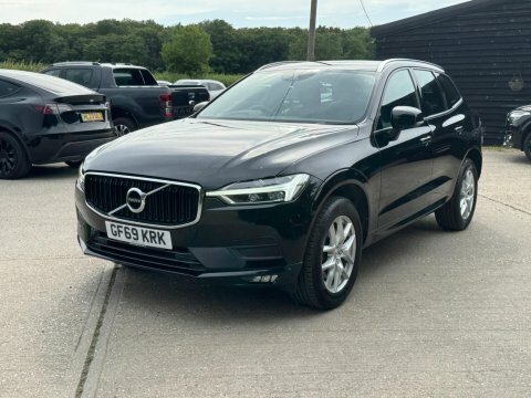 Volvo XC60 2.0 T5 Momentum Black #3