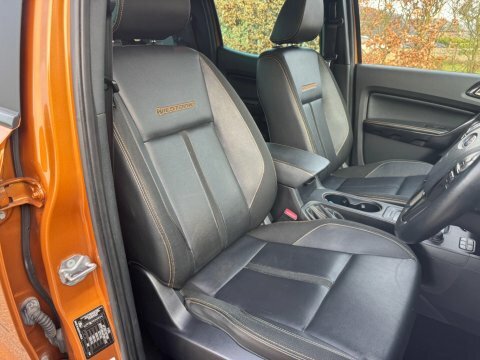 Ford Ranger 2.0 Ecoblue Wildtrak HS21VXX Orange