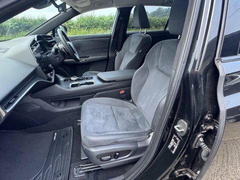 Lexus RZ 450E 71.4Kwh Takumi Black #5
