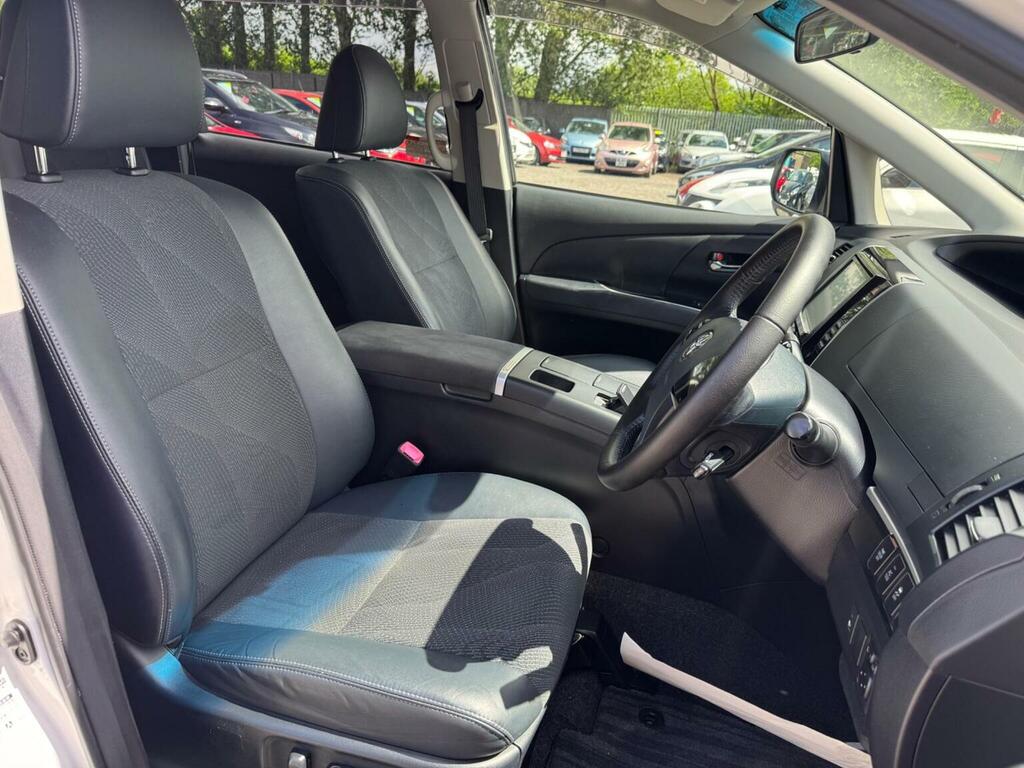 Toyota Estima Mpv Silver #11