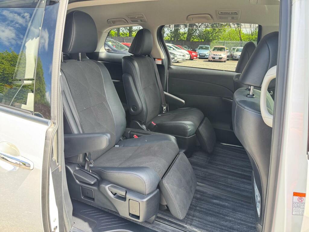 Toyota Estima Mpv Silver #12