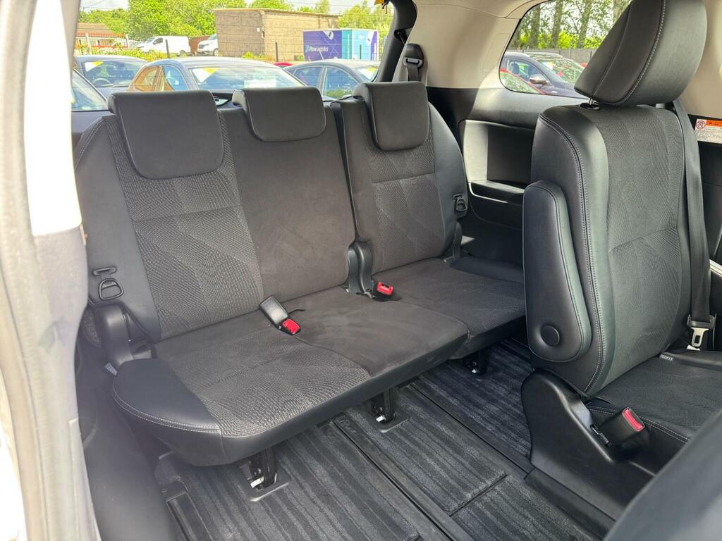 Toyota Estima Mpv Silver #14