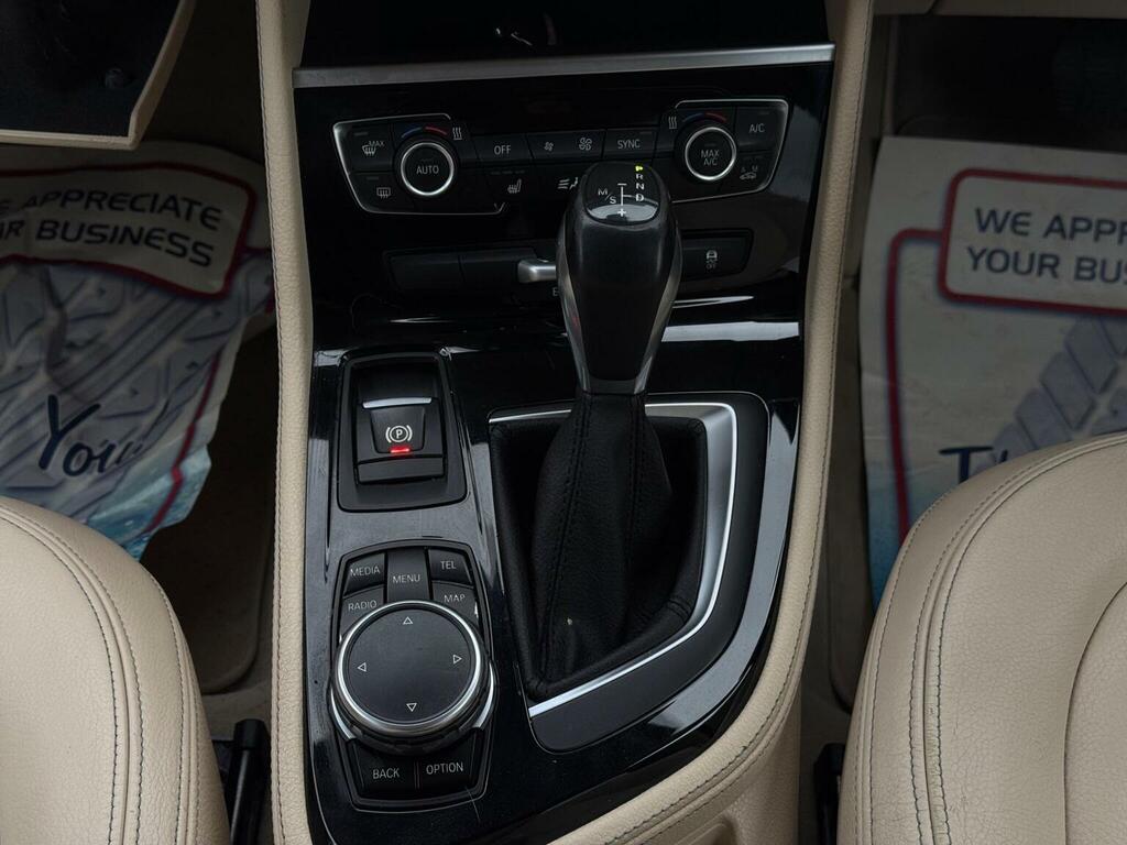 BMW 2 Series Active Tourer 216D Luxury Active Tourer Black #22