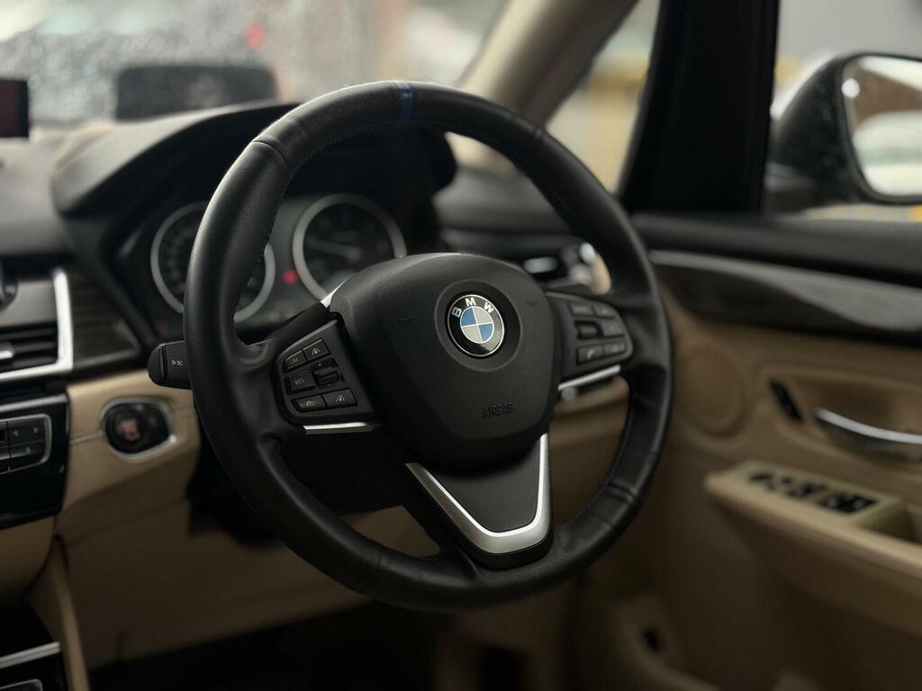BMW 2 Series Active Tourer 216D Luxury Active Tourer Black #24