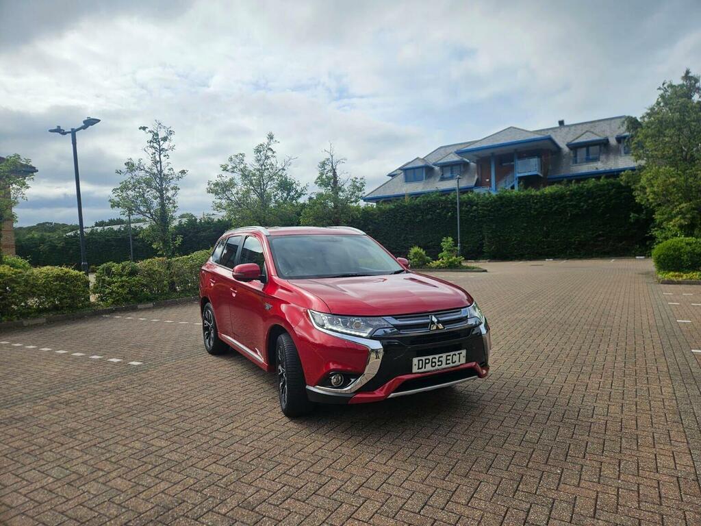 Mitsubishi Outlander Suv 2.0H 12Kwh Gx4h Cvt 4Wd Euro 6 Ss 2016 DP65ECT Red #2