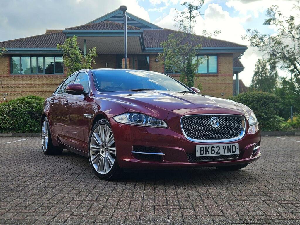 Jaguar XJ Saloon 3.0D V6 Premium Luxury Euro 5 Ss Red