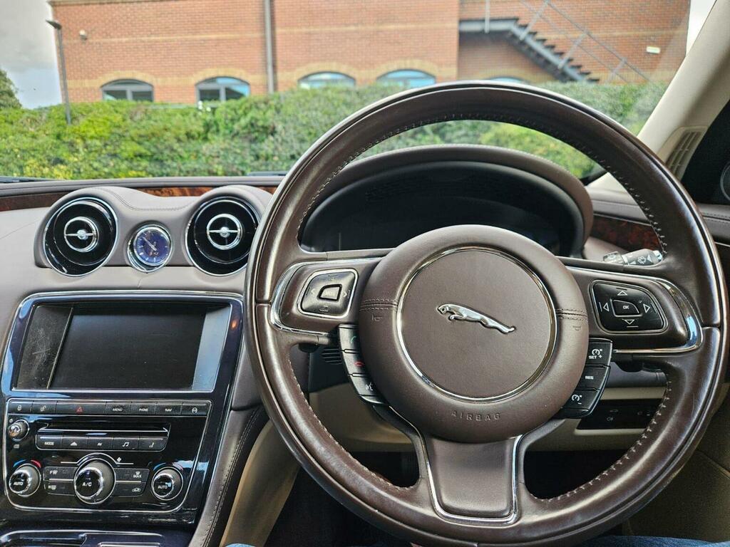 Jaguar XJ 3.0D V6 Portfolio Saloon Euro 5 L Blue #76