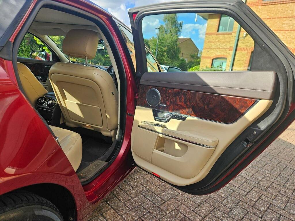 Jaguar XJ 3.0D V6 Portfolio Saloon Euro 5 L Blue #64