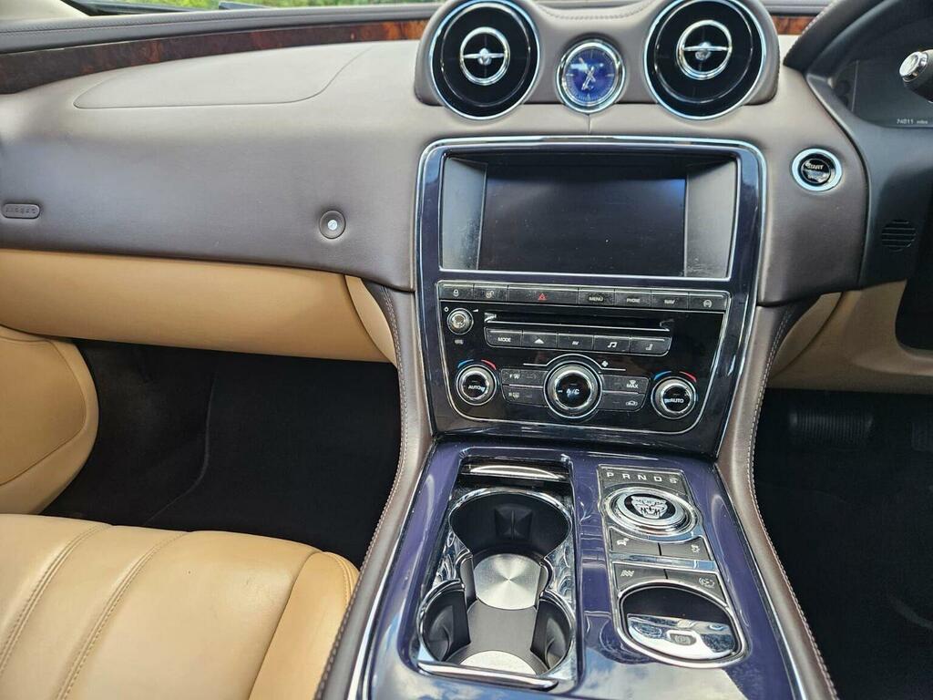 Jaguar XJ 3.0D V6 Portfolio Saloon Euro 5 L Blue #42