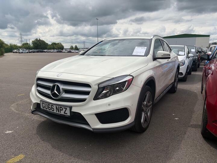 Mercedes-Benz GLA Class 2.1 Gla220d Amg Line Executive 7G-dct 4Matic Eur GU66NPZ White #2
