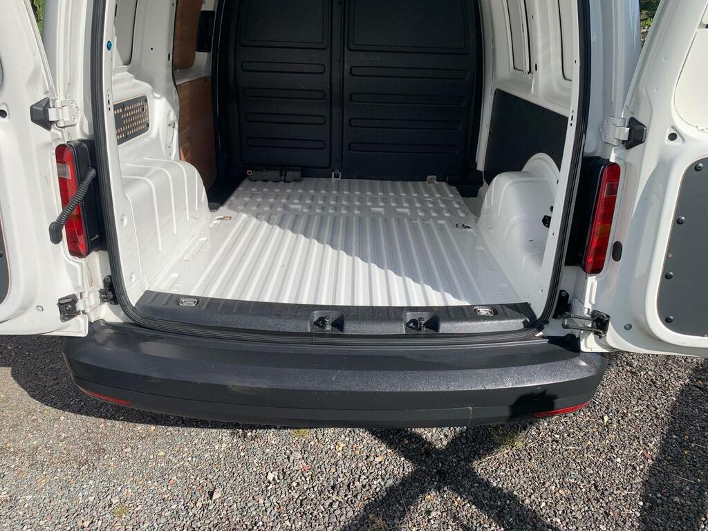 Volkswagen Caddy 2020 2.0 C20 Tdi Highline 101 Bhp Black #20