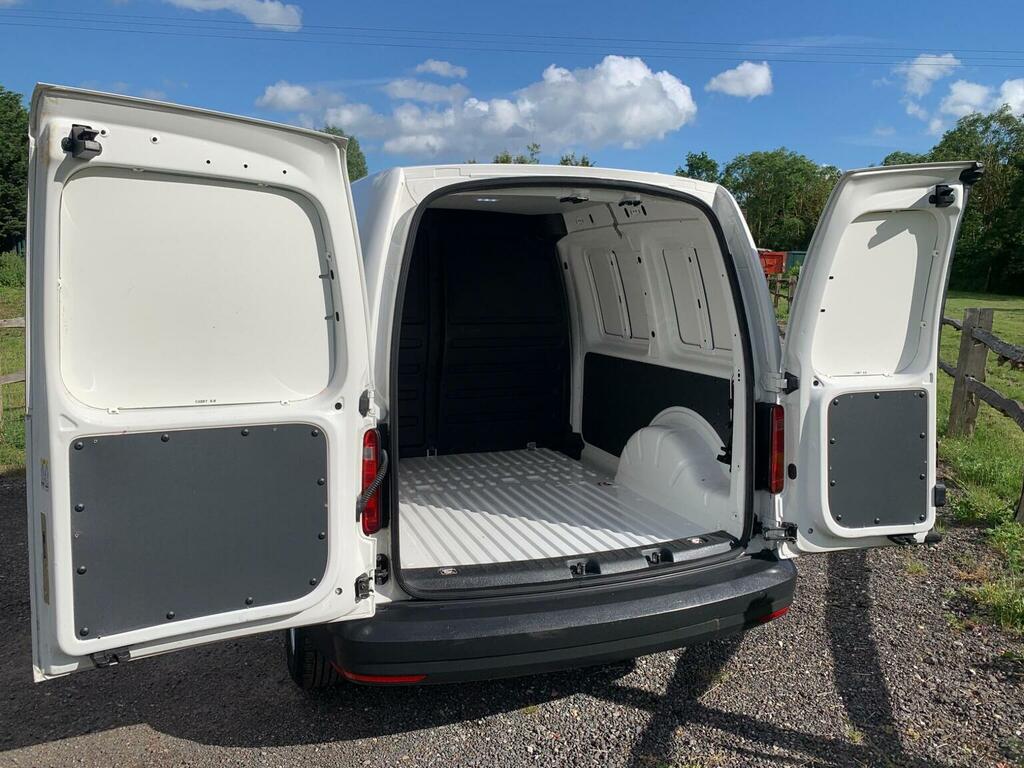 Volkswagen Caddy 2020 2.0 C20 Tdi Highline 101 Bhp Black #78