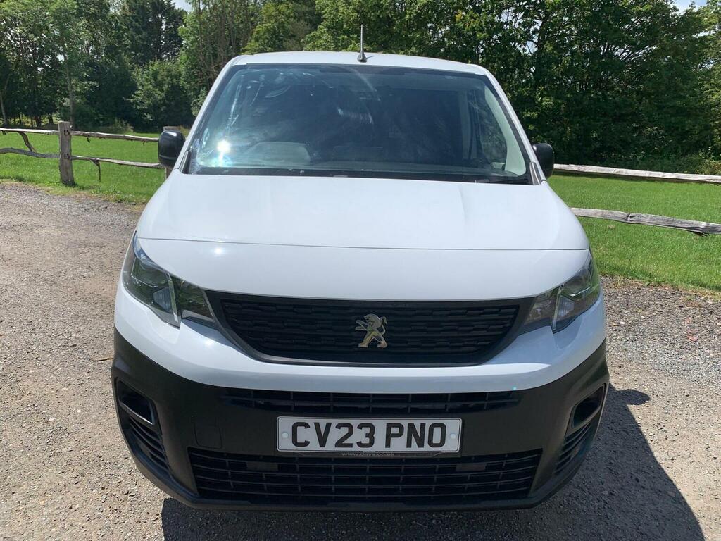 Peugeot Partner Panel Van 1.5 Bluehdi 1000 Professional Premium CV23PNO White #2