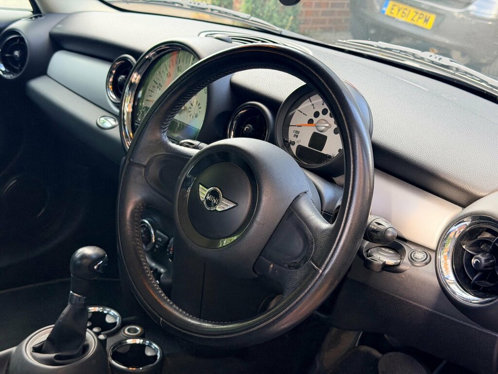 Mini Hatch 1.6 Cooper Euro 5 White #24