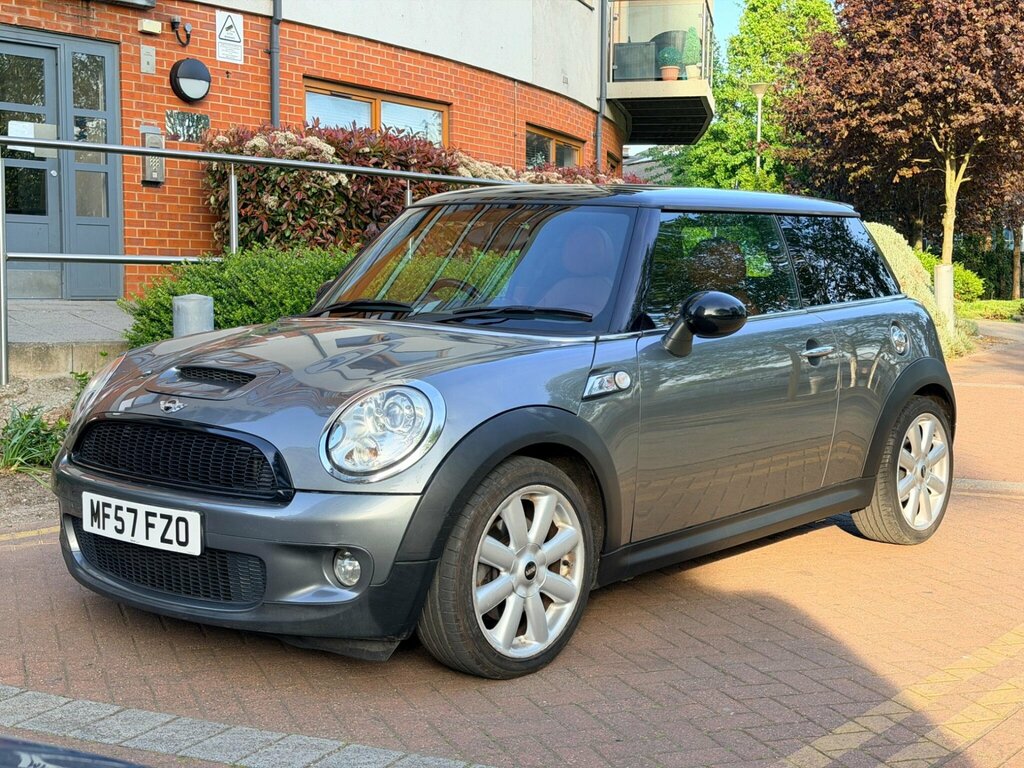 Mini Hatch 1.6 Cooper S Steptronic Euro 4 MF57FZO Silver