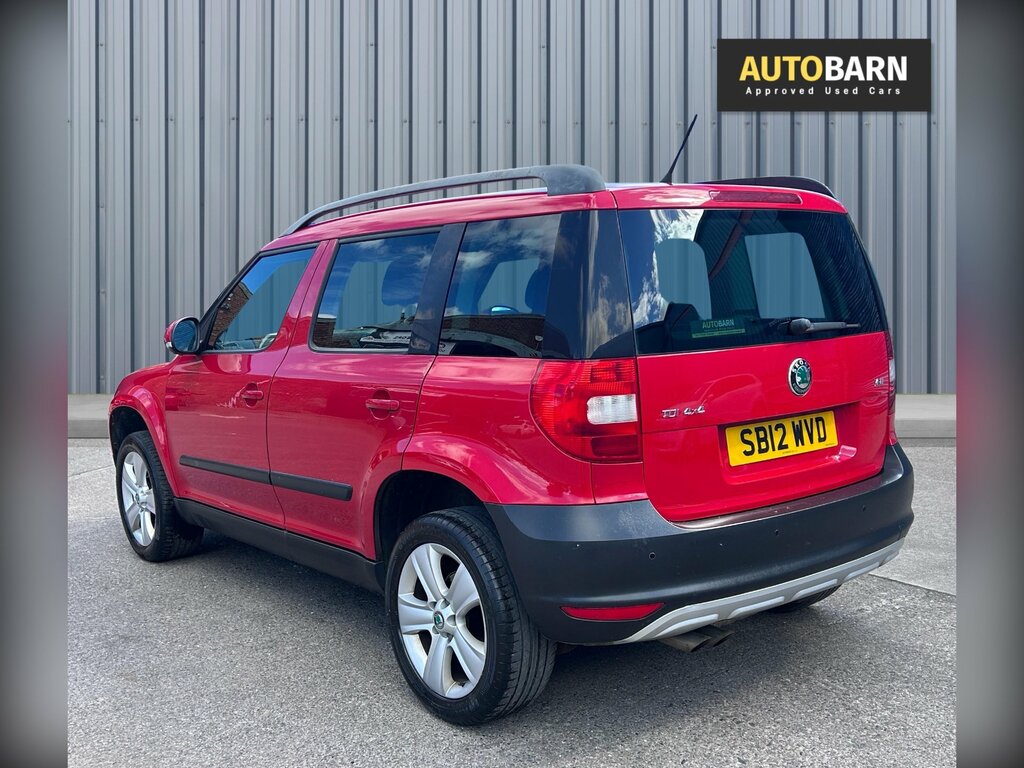 Skoda Yeti 2.0 Tdi Se Suv 4Wd Euro 5 140 P Red #4