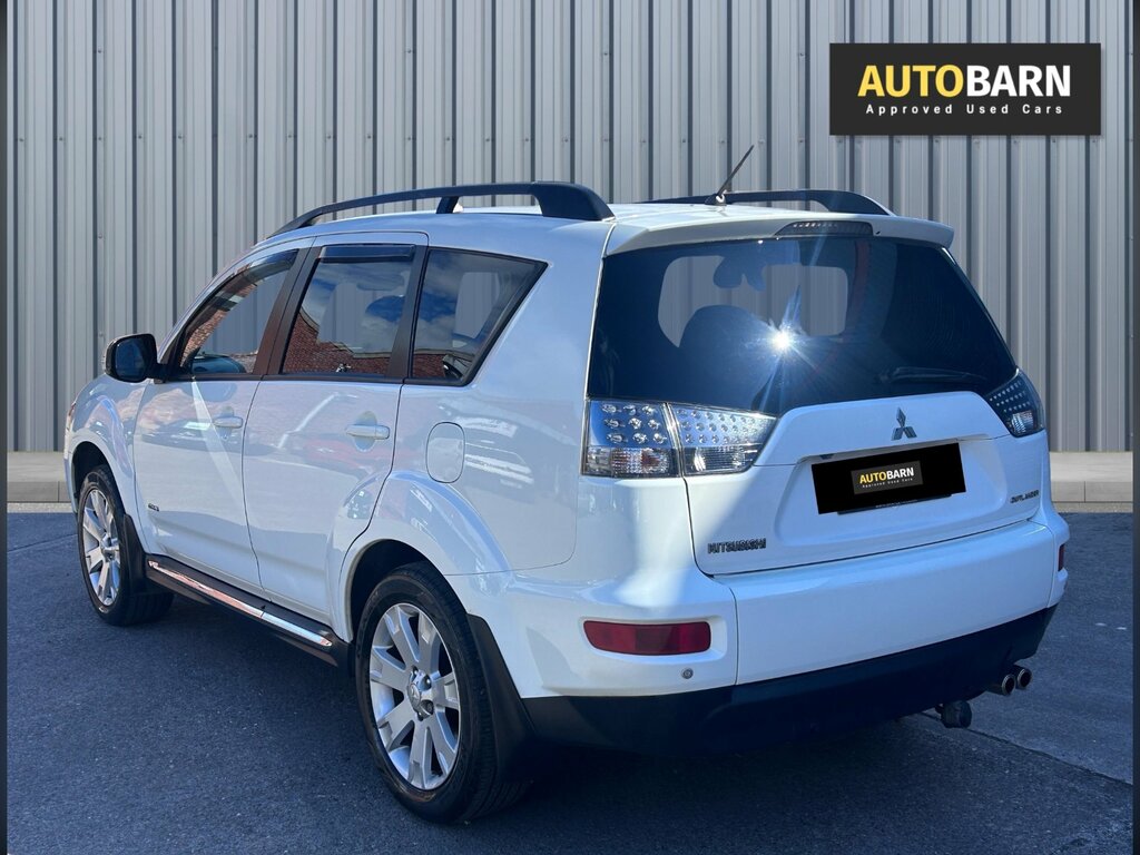 Mitsubishi Outlander 2.2 Di-d Gx4 Suv Sst 4Wd Euro 5 154 Ps White #4