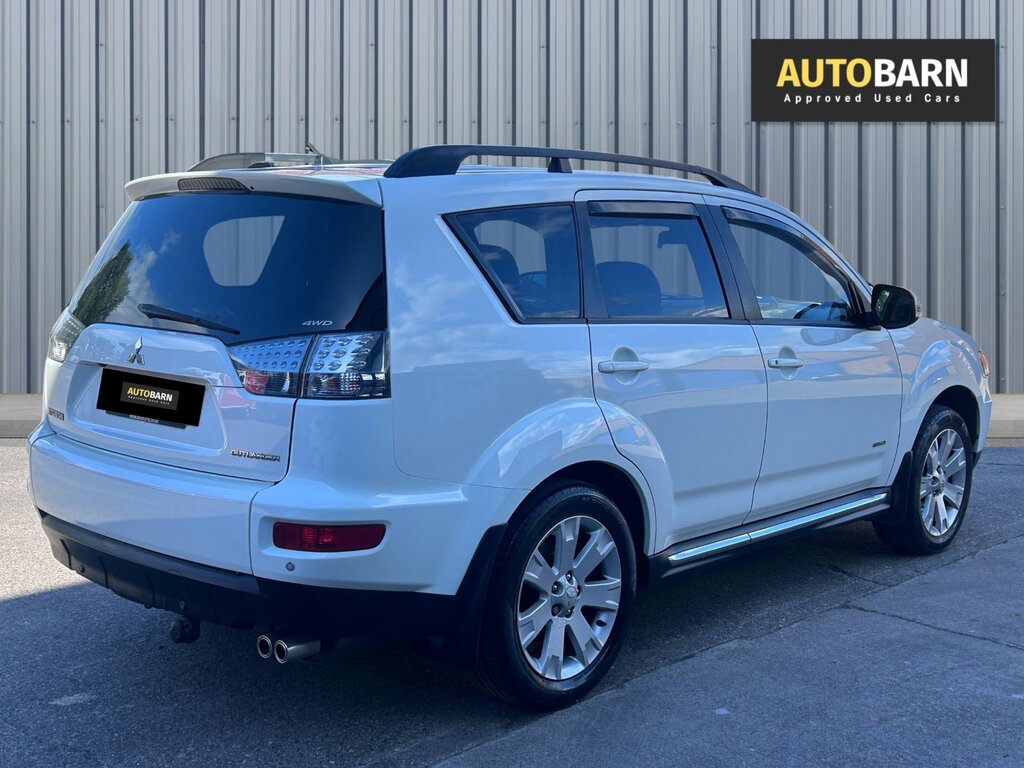 Mitsubishi Outlander 2.2 Di-d Gx4 Suv Sst 4Wd Euro 5 154 Ps White #3