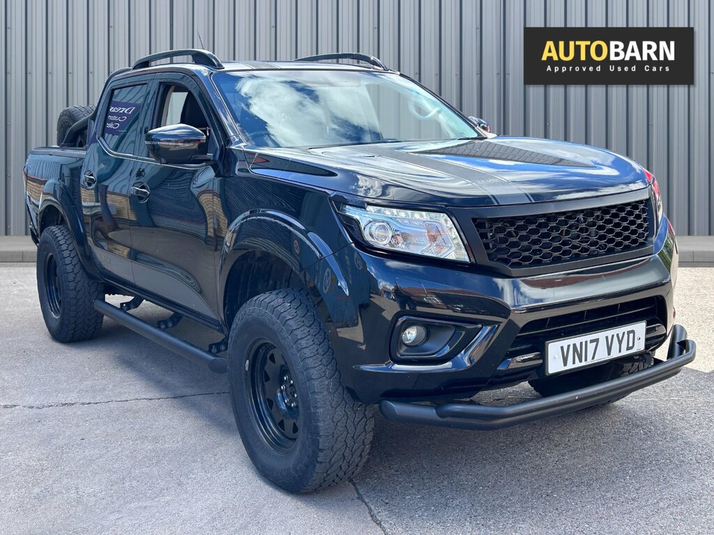 Nissan Navara 2.3 Dci Tekna Pickup Double Cab Black