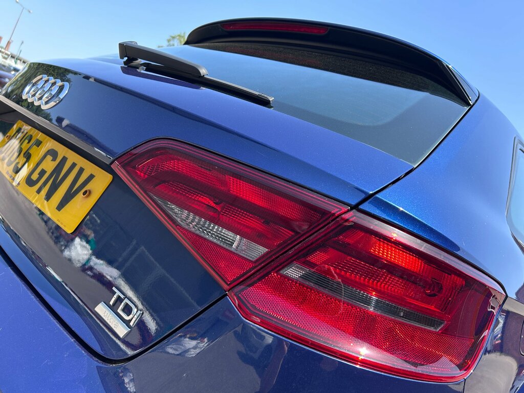 Audi A3 1.6 Tdi Ultra Se Technik Sportback Manu Blue #2
