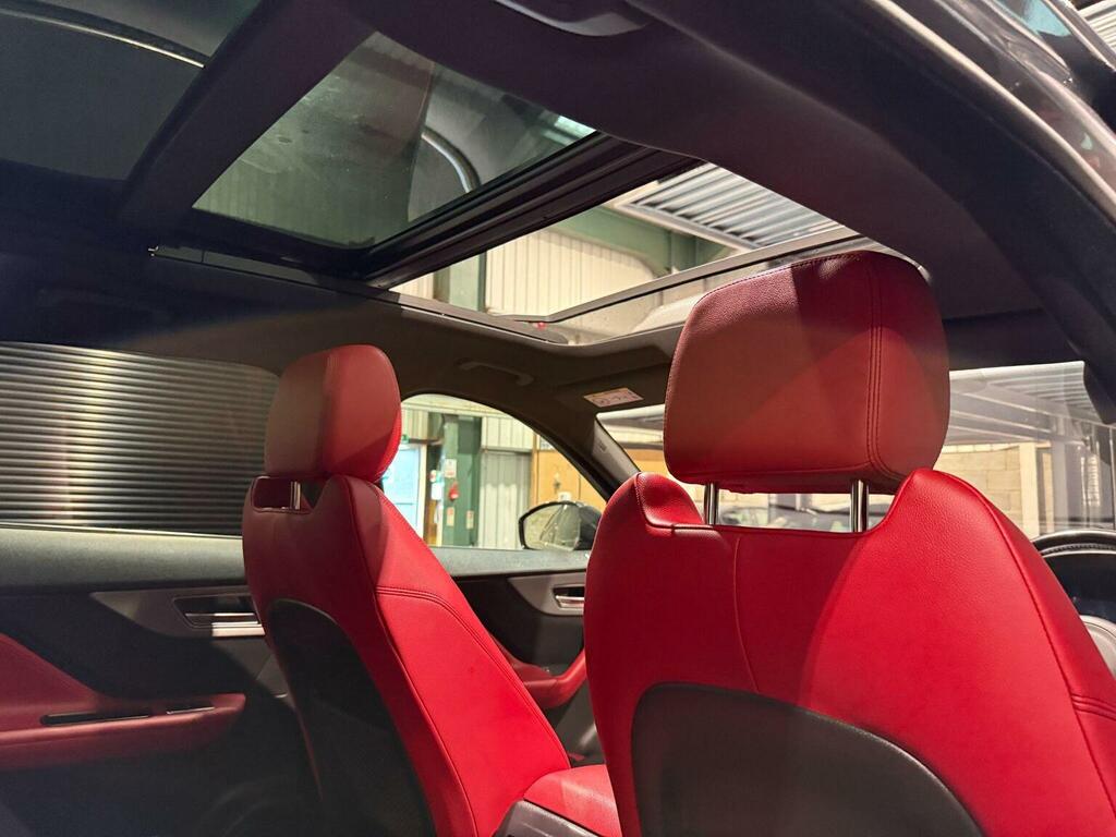Jaguar F-Pace 2.0 Portfolio Awd Grey #32