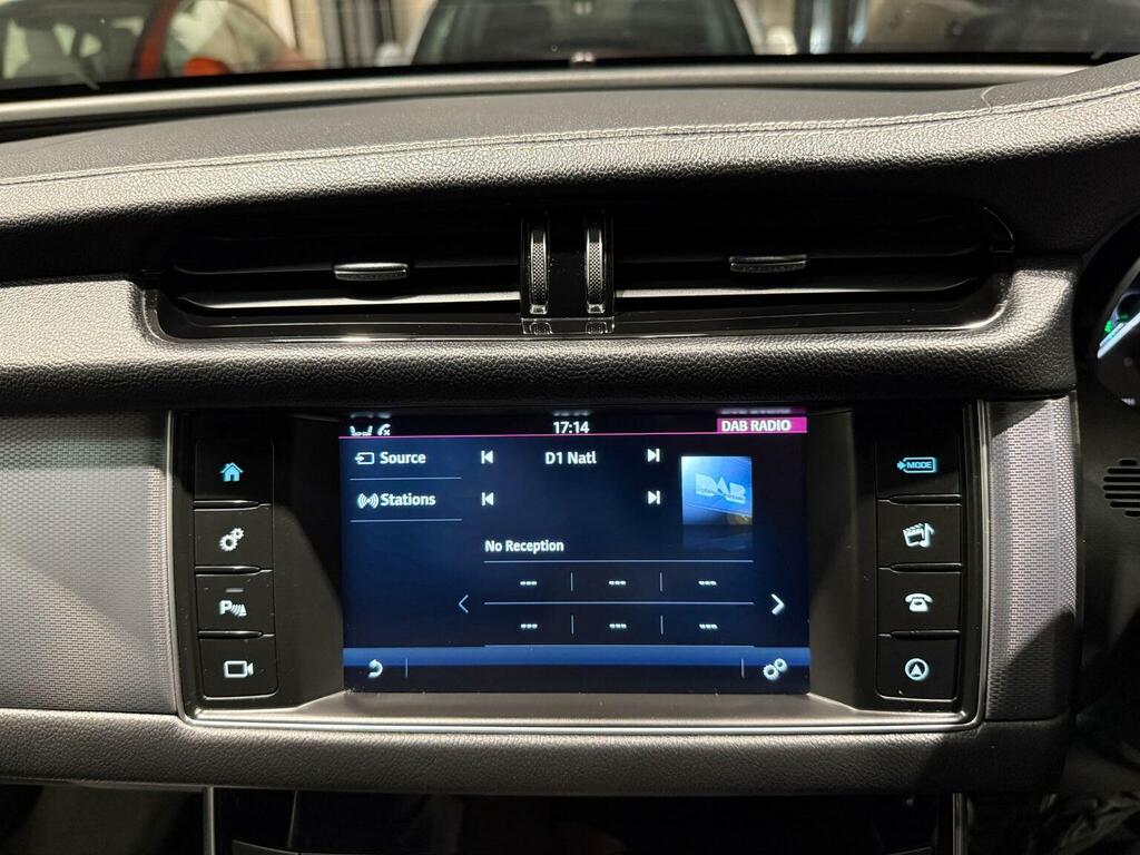 Jaguar XF 2L R-sport Grey #48
