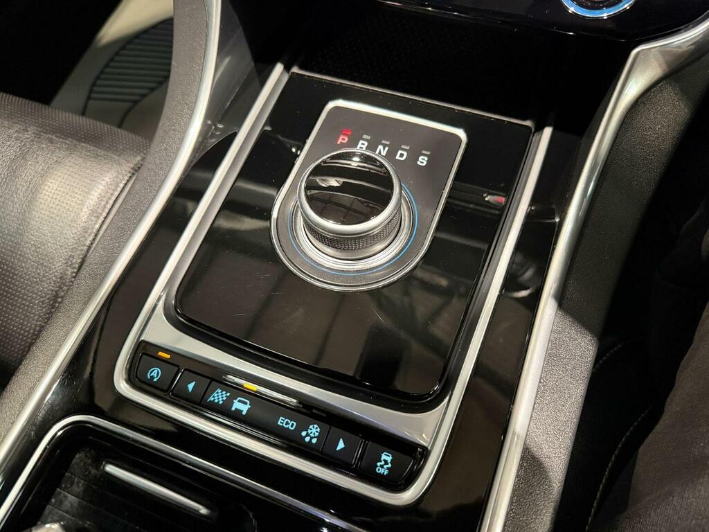 Jaguar XF 2L R-sport Grey #52