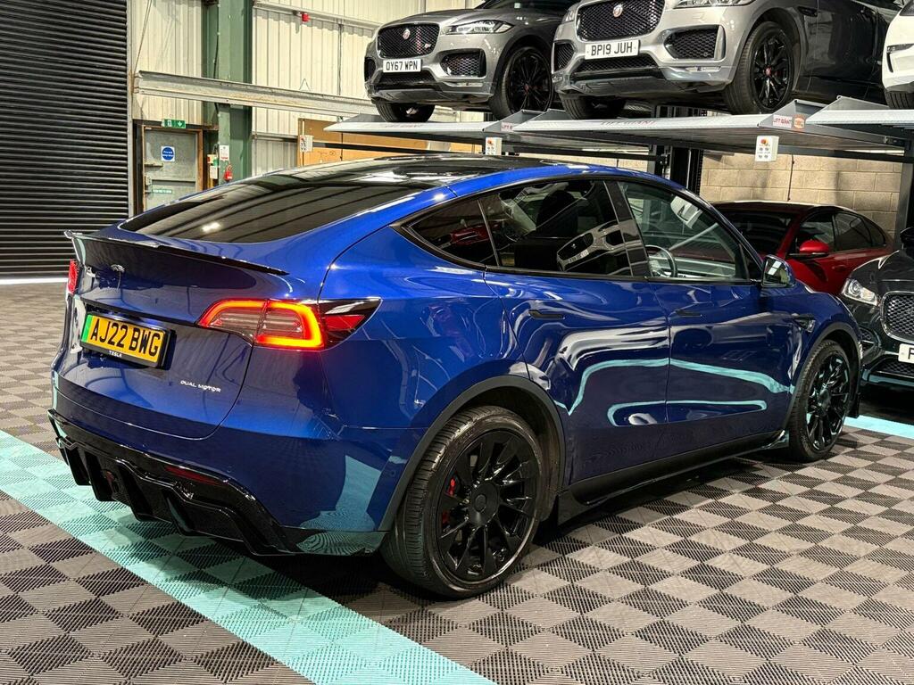 Tesla Model Y 2023 73 Suv #7