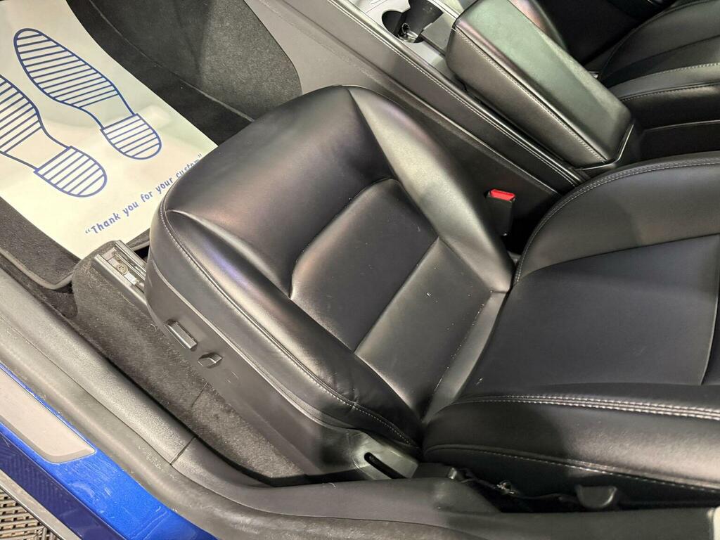 Tesla Model Y 2023 73 Suv #37