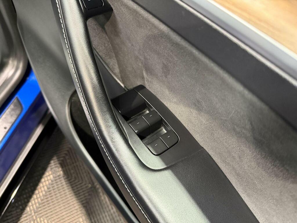Tesla Model Y 2023 73 Suv #39