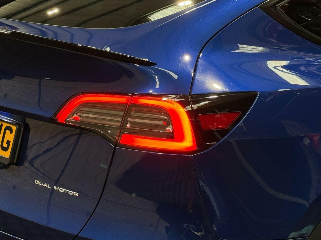 Tesla Model Y 2023 73 Suv #16