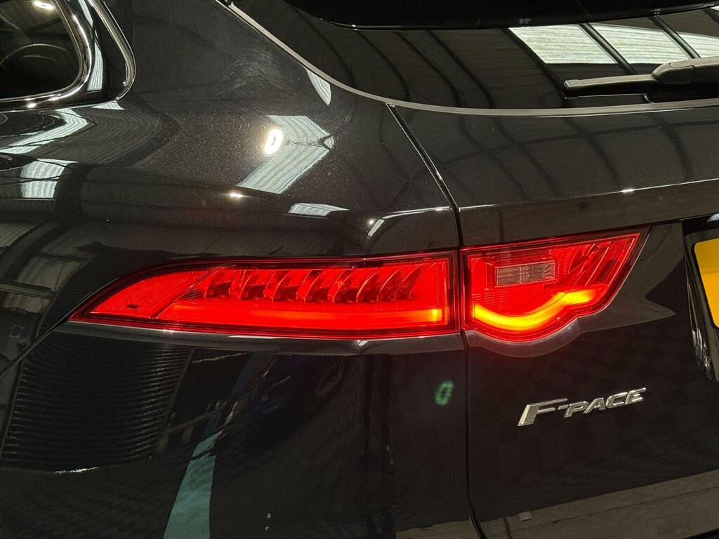 Jaguar F-Pace V8 Svr Black #15
