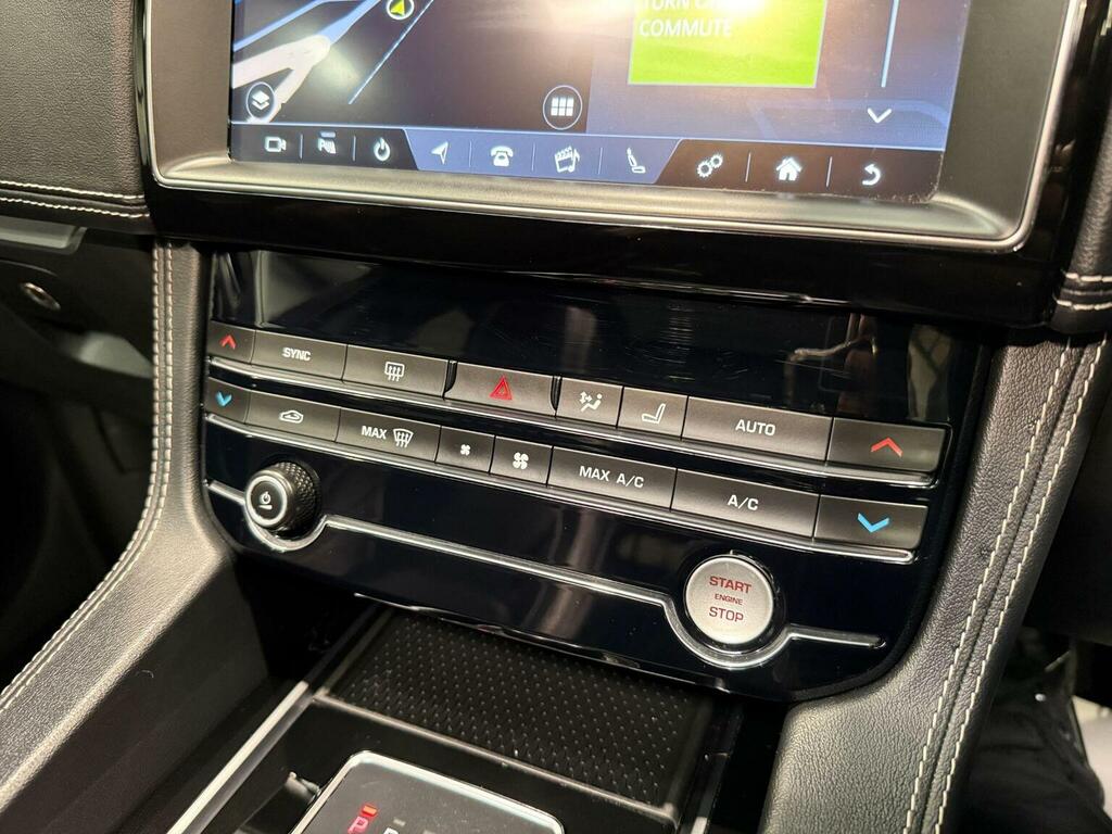 Jaguar F-Pace V8 Svr Black #54