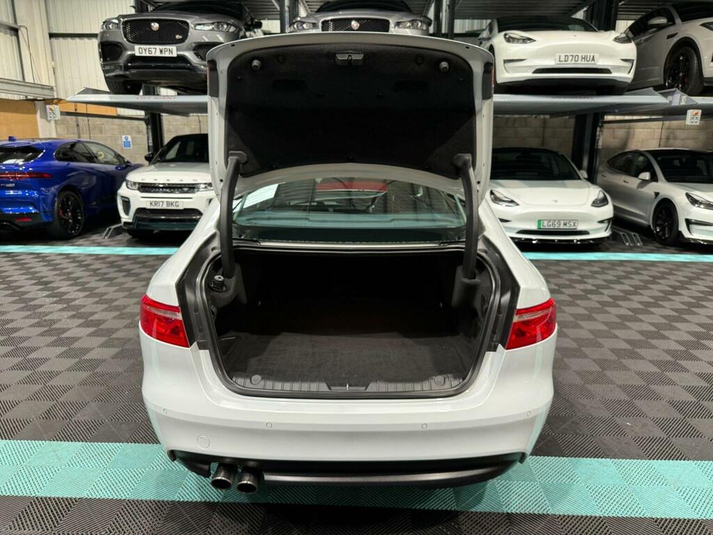 Jaguar XF D V6 S Grey #31