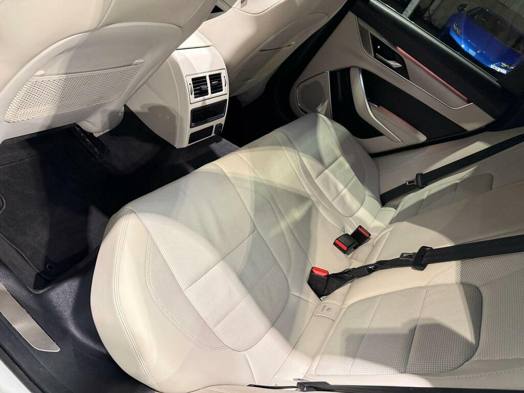 Jaguar XF Xf R-dynamic Black D Mhev Black #36