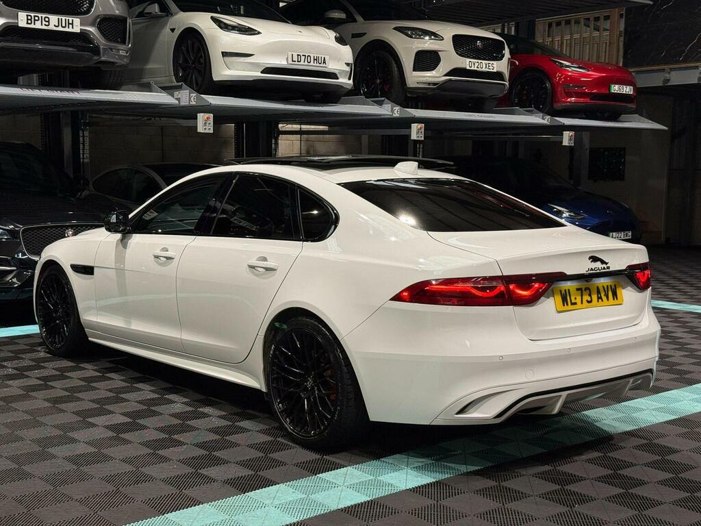 Jaguar XF 2.0 D200 Mhev R-dynamic Se Black Euro 6 Ss White #5