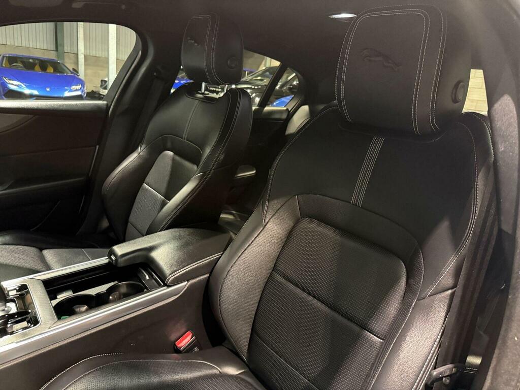 Jaguar XE 2021 2.0 D200 Mhev R-dynamic Se Saloon White #36
