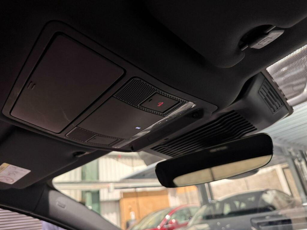 Jaguar XE 2021 2.0 D200 Mhev R-dynamic Se Saloon White #55