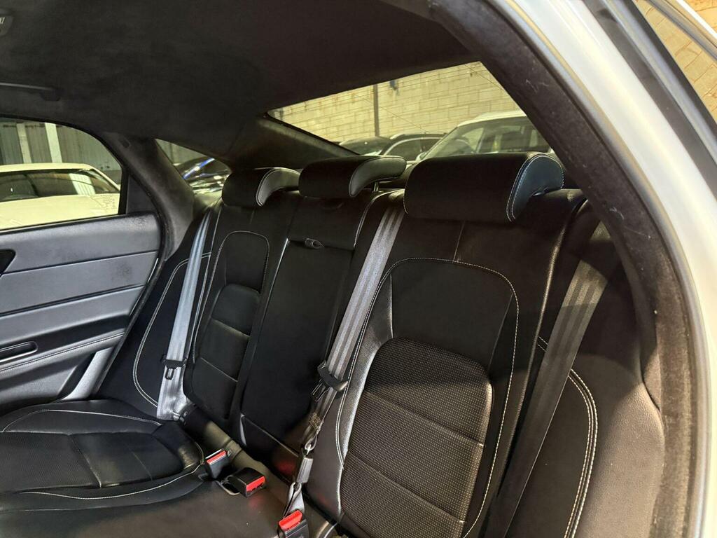 Jaguar XF Xf Prestige D Black #31