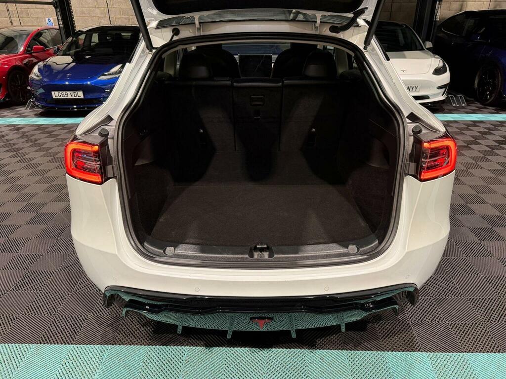 Tesla Model Y Long Range Awd Black #31