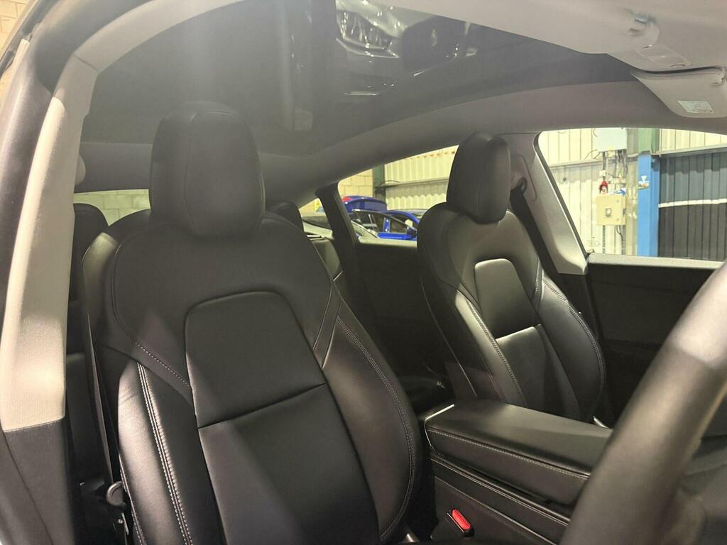 Tesla Model Y Long Range Awd Black #23