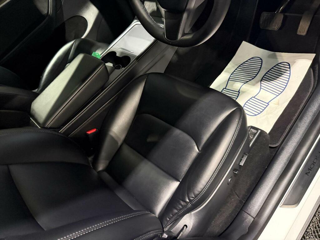 Tesla Model Y Long Range Awd Black #24