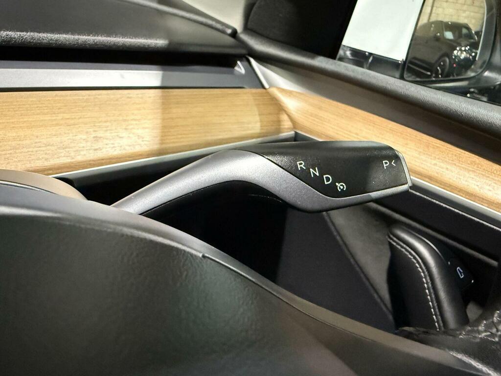 Tesla Model Y Long Range Awd Black #43